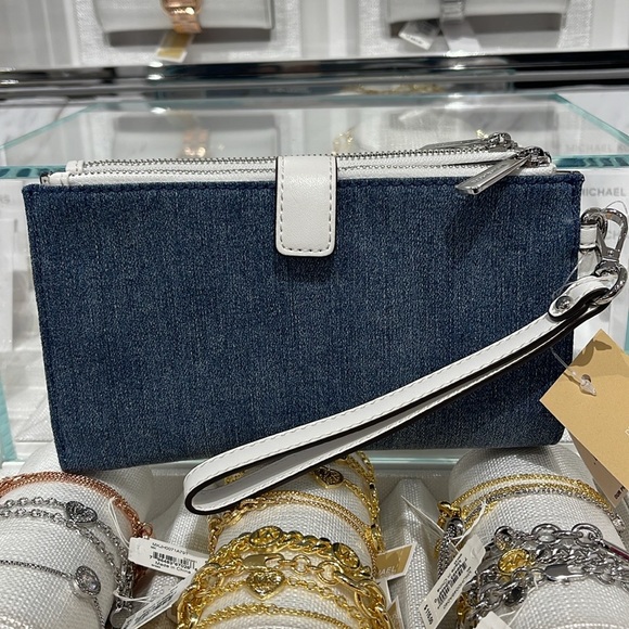 Michael Kors Jet Set Travel Lg Embellished Denim Wristlet Wallet Phone Patches - Picture 9 of 16